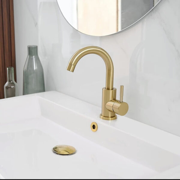 IMG_6849 Wastafelkraan Luxe geborsteld goud